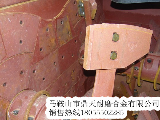 陜西興平1000混凝土攪拌機側(cè)襯板、側(cè)刮刀、側(cè)下刮刀價格