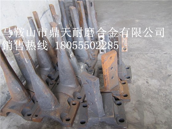 韶關(guān)新宇750強(qiáng)制式攪拌機(jī)端襯板、中葉片、側(cè)拌葉廠家直銷